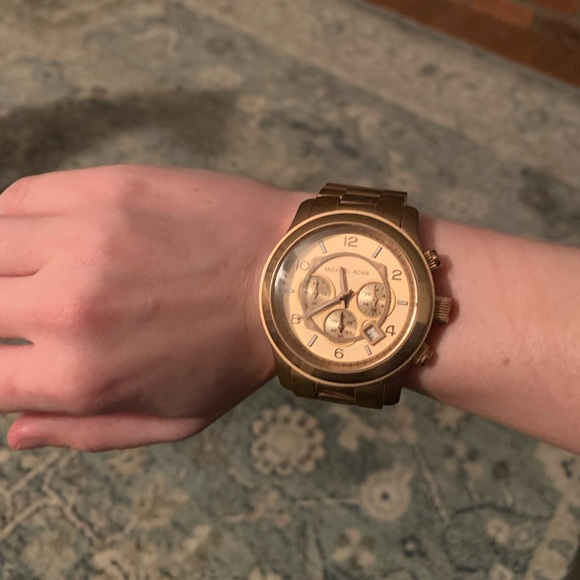 Michael Kors Rose Gold Runway watch - Picture 8 of 12